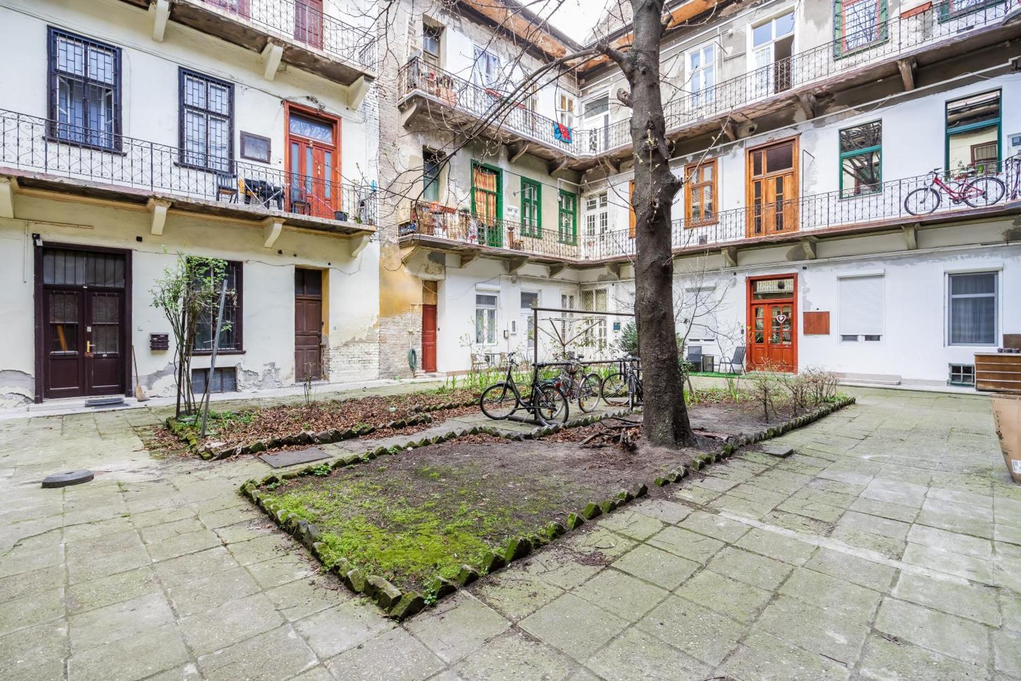 Bpr Stylish Mosaic Home With Terrace Budapeşte Dış mekan fotoğraf